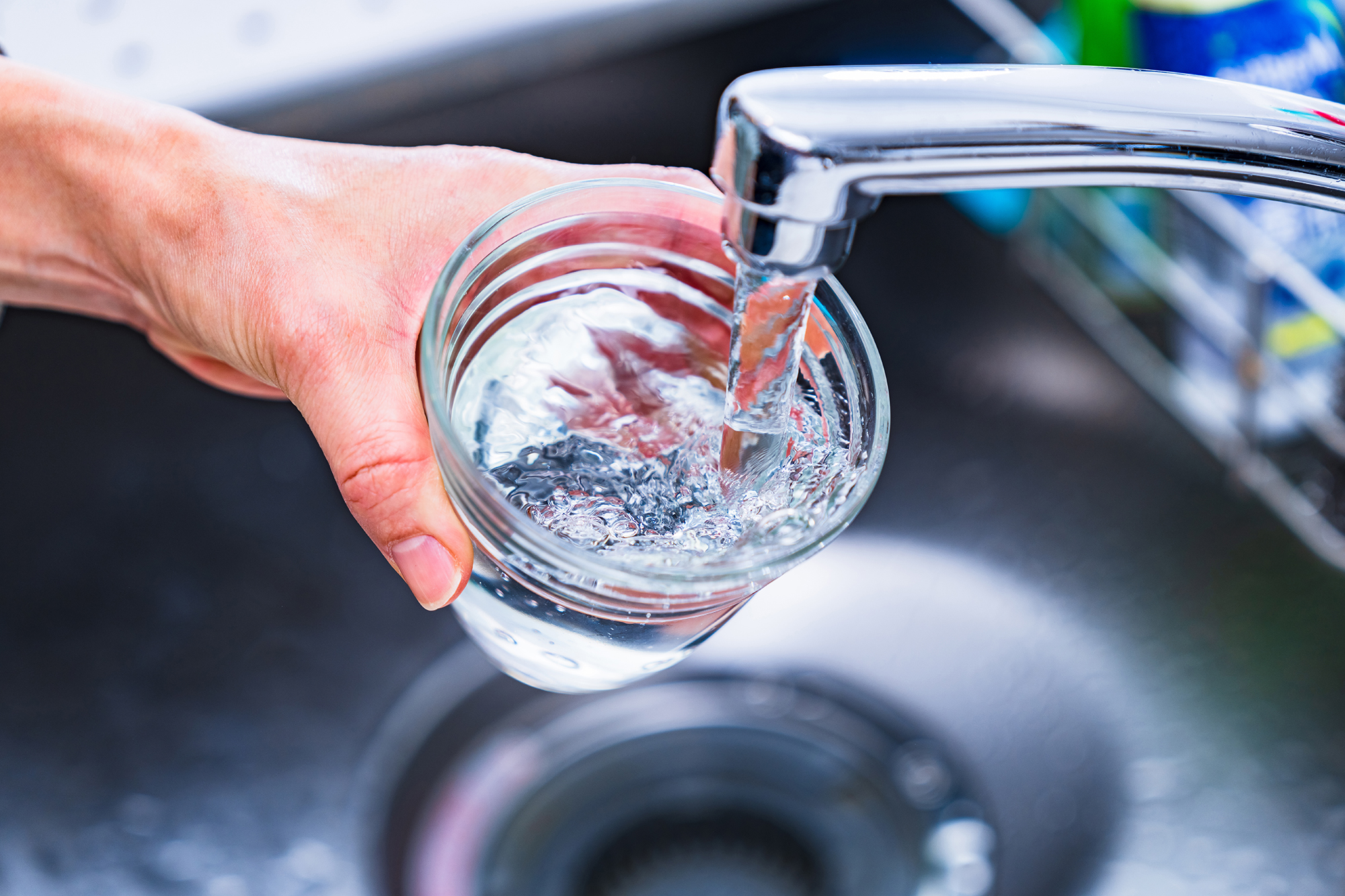 PFAS ： 有機フッ素化合物 が 水道水 中に 検出
